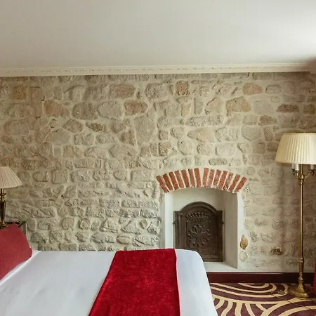 Du Beaumont 4*