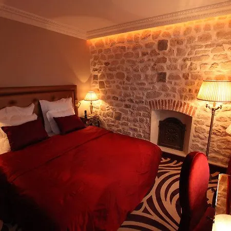 מלון Du Beaumont 4*