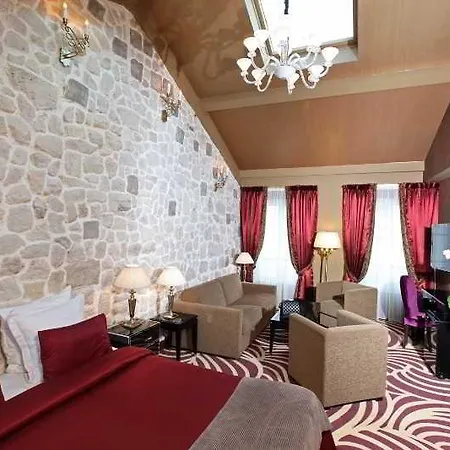 Hotel Du Beaumont Paris