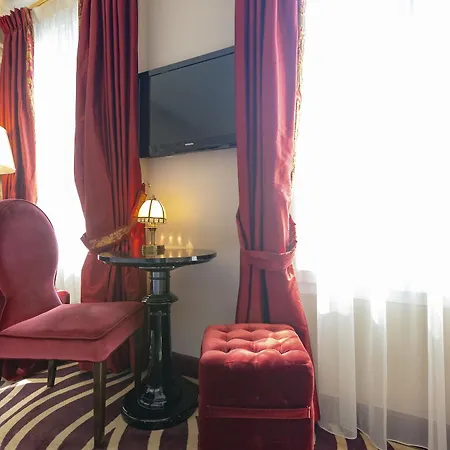 Hotel Du Beaumont 4*