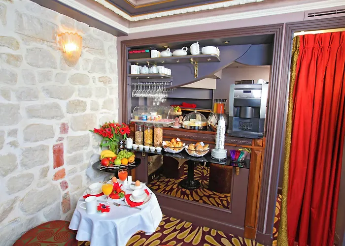 Hotel Du Beaumont Parigi